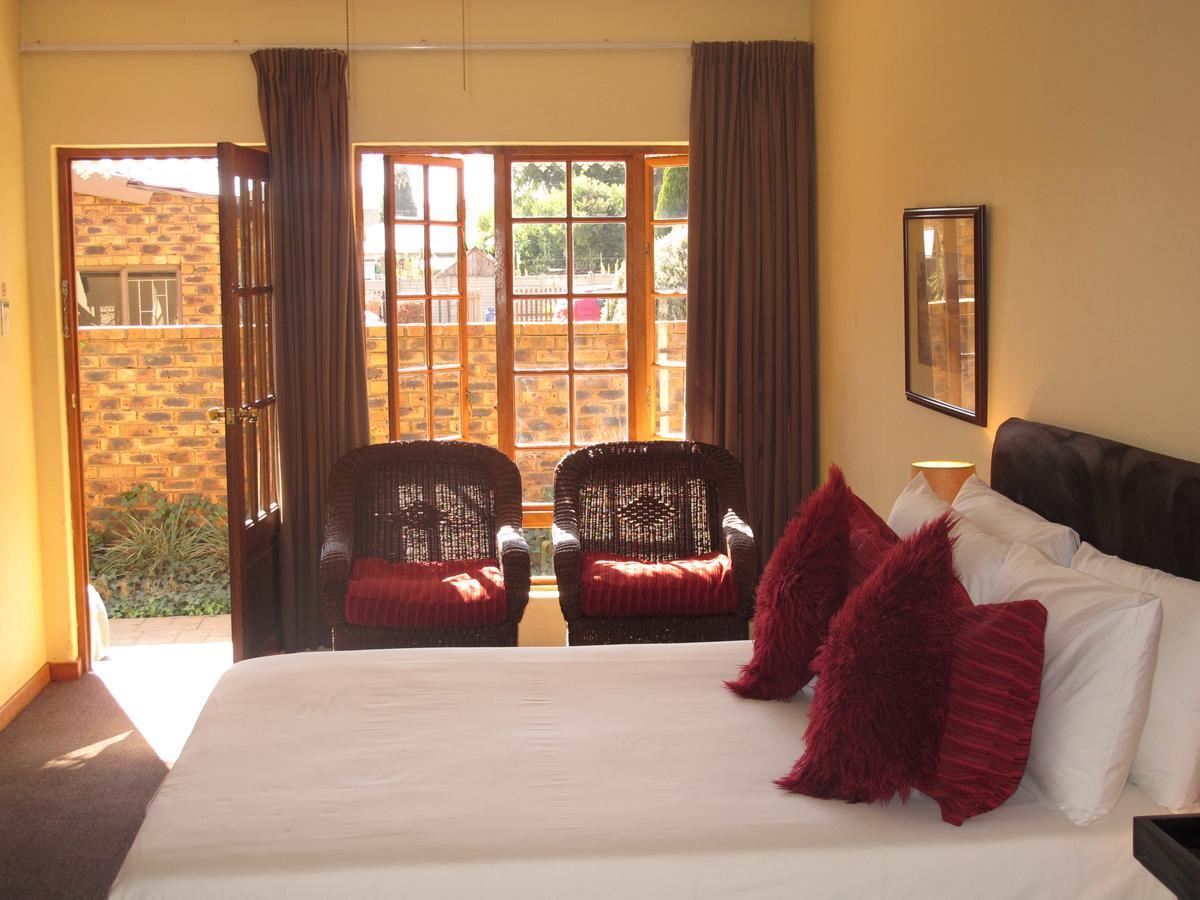 Aero Guest Lodge Kempton Park Ngoại thất bức ảnh
