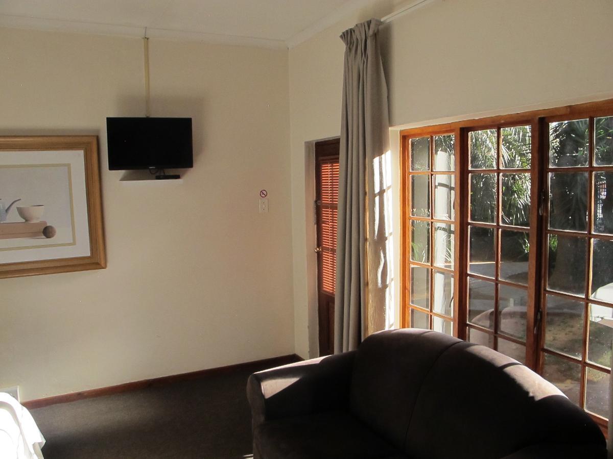 Aero Guest Lodge Kempton Park Ngoại thất bức ảnh