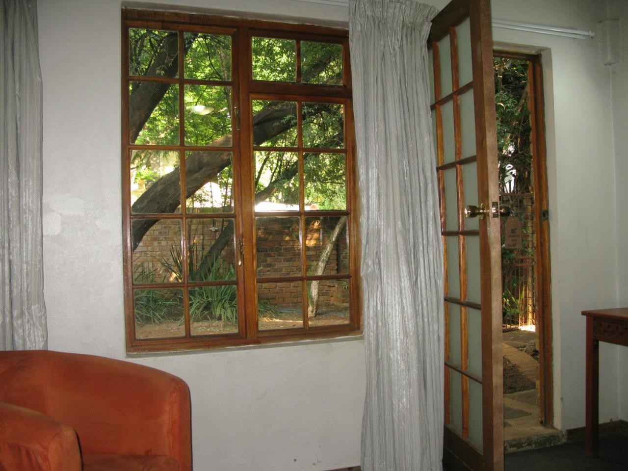 Aero Guest Lodge Kempton Park Ngoại thất bức ảnh
