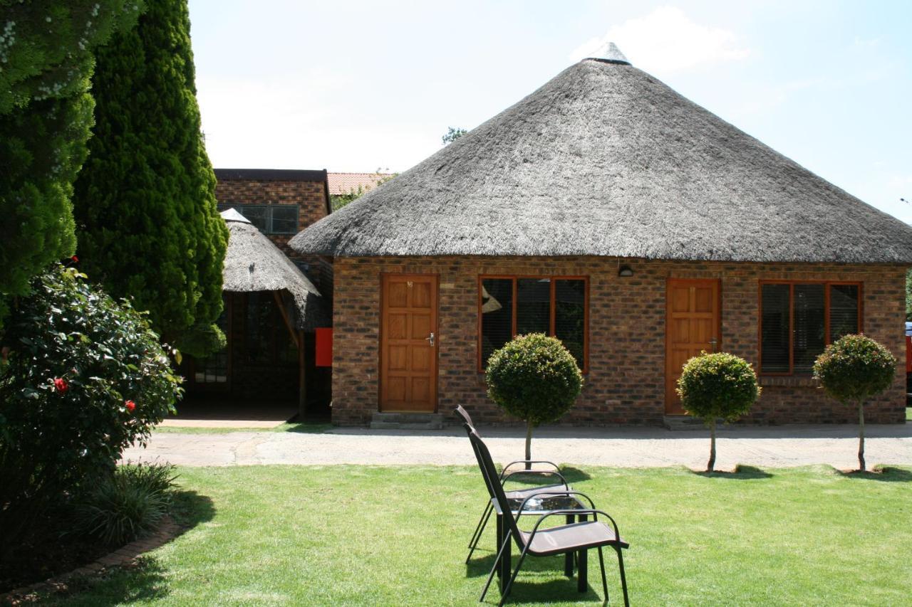Aero Guest Lodge Kempton Park Ngoại thất bức ảnh
